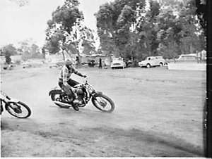 Motorcross (motorcycle dirt racing), Moorebank