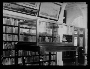 Mitchell Library, Sydney, Dec 1923 / glass negatives pr...