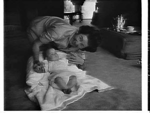 Baby grandson of Anthony Hordern and his daughter, Darl...