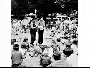 Sydney Visitors' Bureau entertainement, Hyde Park