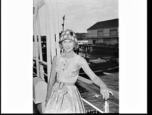 New Huddart Parker hostesses meet passengers arriving o...
