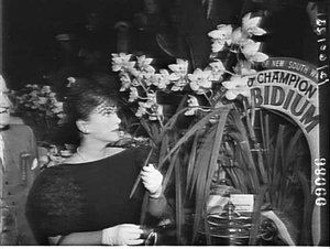 US film actress Anne Baxter opens the Orchid Show, 1960...