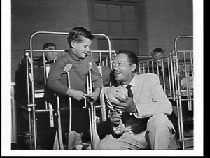 Billy Eckstine visits boys with polio at Margaret Reid ...