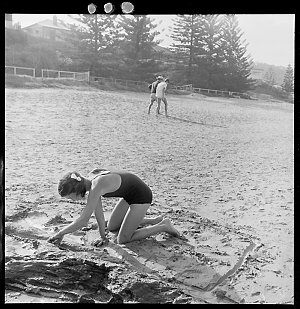 File 02: Little girl on Newport Beach (Danina), 1950s /...