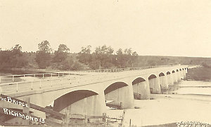 The Bridge, Richmond