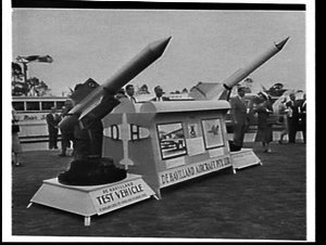 De Havilland rocket test vehicle and Firestreak guided ...