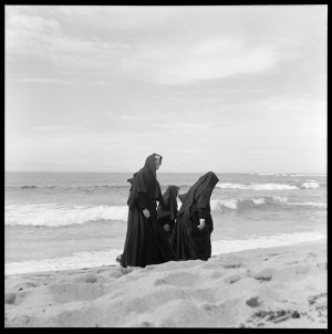 File 03: Nuns on Newport beach, [1960] / photographed b...
