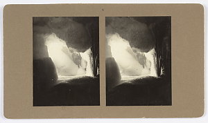 Item 0678: Glimpse from the doorway into igloo over ice...