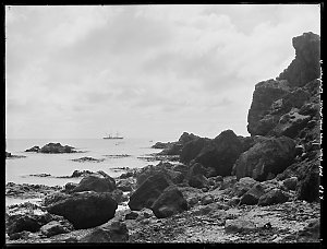 W041: Ship from near the Boat Harbour, Macquarie Island...