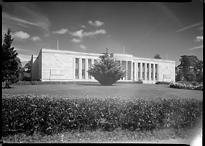 File 18: [Canberra, science, 1941-1951] / photographed ...