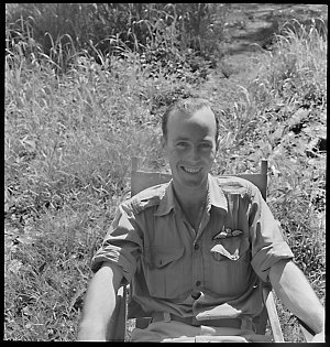 File 04: [Various New Guinea and portraits, 1943-1944] ...