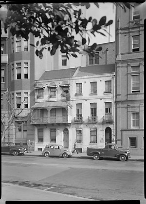 File 15: Macquarie St terraces, 1940s / photographed by...