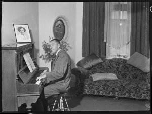 Mr Gillings, Neutral Bay. Project, January 1950 / photo...
