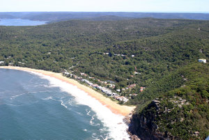Aerial photographs of Pearl Beach, New South Wales, 27 ...
