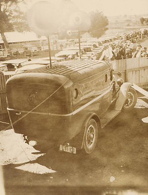 Hood Collection part II : [Motor vehicles]