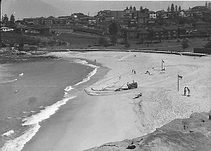 Bondi beach Gletrac cleaner