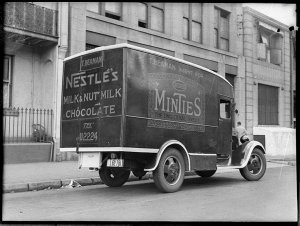 Stedman Henderson; Nestles wagon