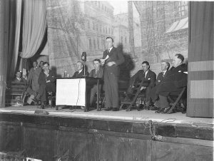 Jack Beasley addressing a meeting at Five Dock