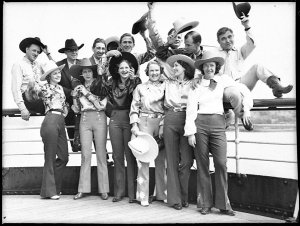 Arrival of cowgirls and boys by "Monterey"