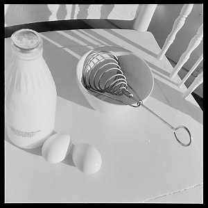File 01: Still life, veranda Newport, 30s / photographe...