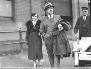 Cecil Kellaway and his wife for Cinesound, arrive on Me...