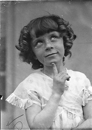 Schoolgirl, Laurel Beattie, at the Eisteddfod