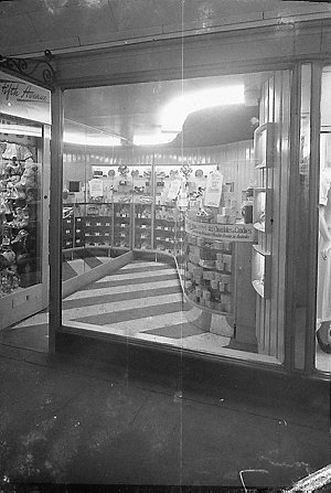 Lolly shop, Her Majesty's Arcade