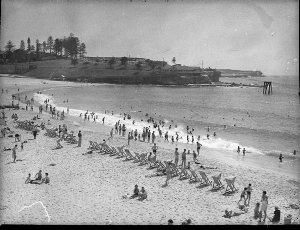 Scenes of Coogee beach (taken for "The Sporting Globe")