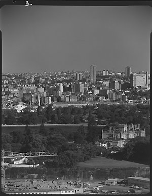 File 10: Sydney panorama from south pylon, Feb '70 / ph...