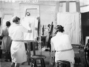 Young art students working in a "life" class