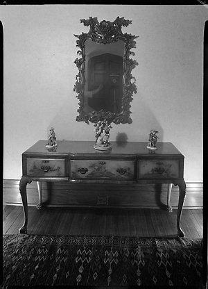 File 01: Rubensohn antique collection, 1930-1969 / phot...