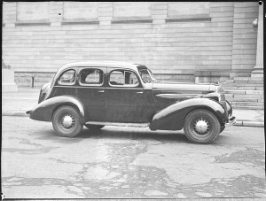 1935 Oldsmobile (taken for Liberty Motors)