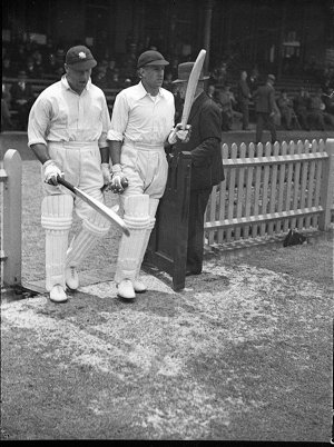 Second cricket test, England v Australia, 1936