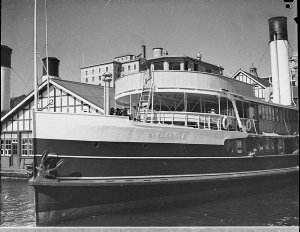 Manly ferry Baragoola (taken for G.E. Crane Ltd)