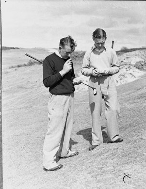 Junior golf championship; La Perouse (taken for "Golf i...