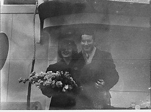 Arrival of Lloyd Hughes (taken for British Empire Films)