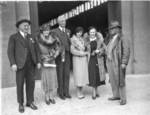 Owners and their wives with Colonel Sommerville (centre...