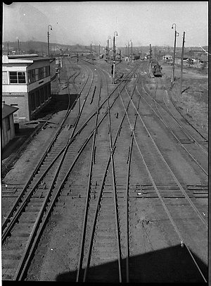 Railway lines, south side, Hamilton Railway Station
