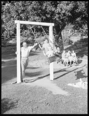 File 12: Retake CSR family picnic, October 1954 / photo...