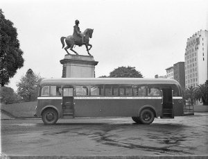 Ford bus (Ettalong Beach and Booker Bay)
