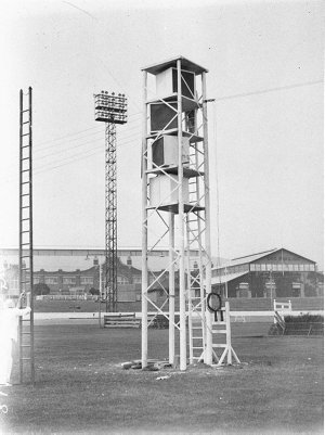 The loud-speaker tower in the ring