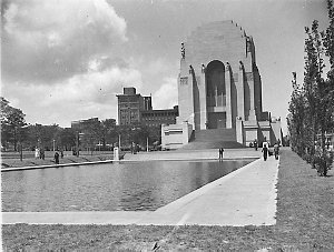 The Hyde Park War Memorial showing the Pool of Remember...