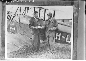 [Unknown aviator and biplane VH-U..?]