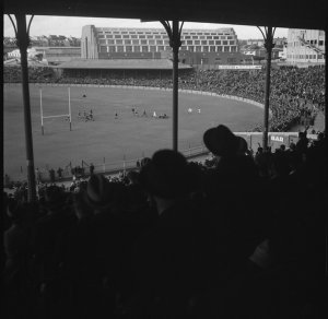 File 28: Sydney, crowds at football match, cricket grnd...