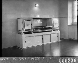 The large gas stove with twin ovens, "Burnham Thorpe", ...