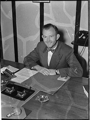 Mr Howard Williams, former RAAF Beaufighter pilot, elec...