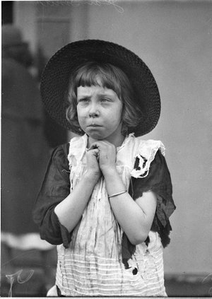 Young girl performer, Jean Smith, at Eisteddfod