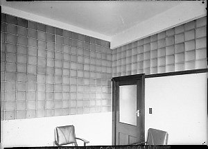 Glass-brick treatment of an office, Challis House