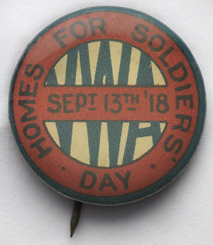 Item 0936: Patriotic, Homes for Soldiers Day, badge, 19...
