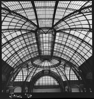 File 02: Grand Palais, 1978 / photographed by Max Dupai...